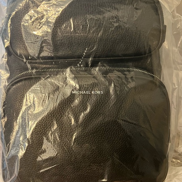 Michael KORS Leather XL Backpack-NWT - Picture 3 of 6